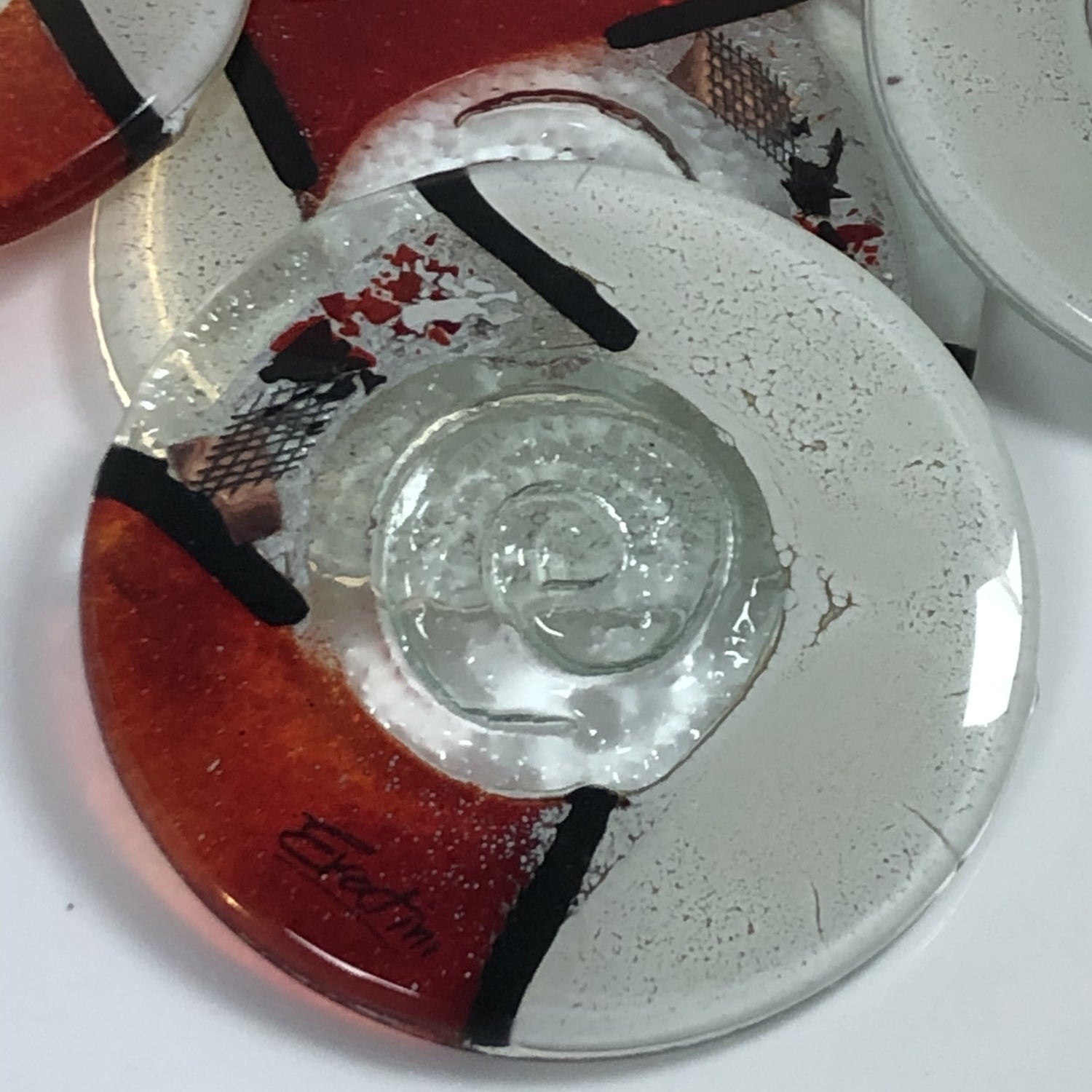 Artemis Red & White Coaster (Round)