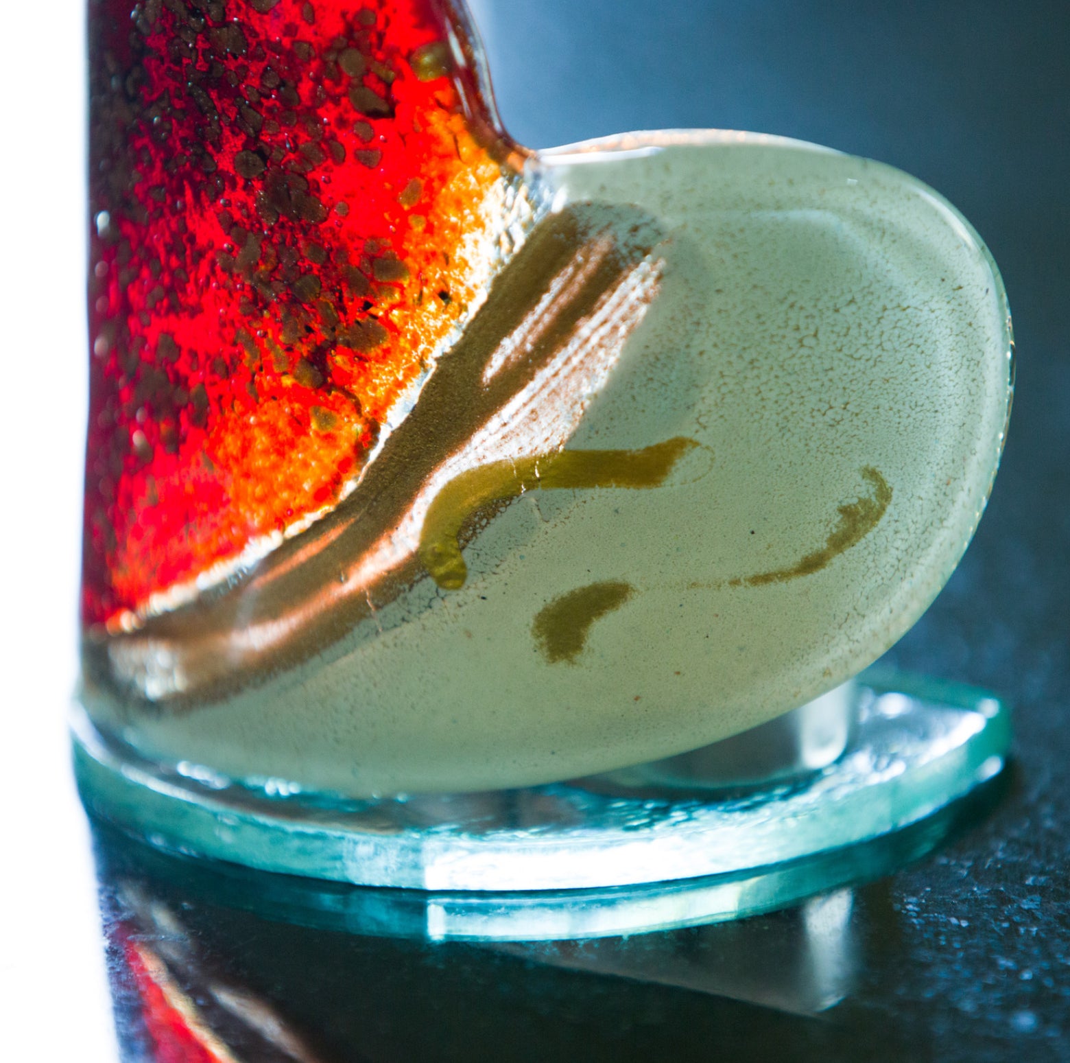 Thira Red Heart Shaped Tealight Holder