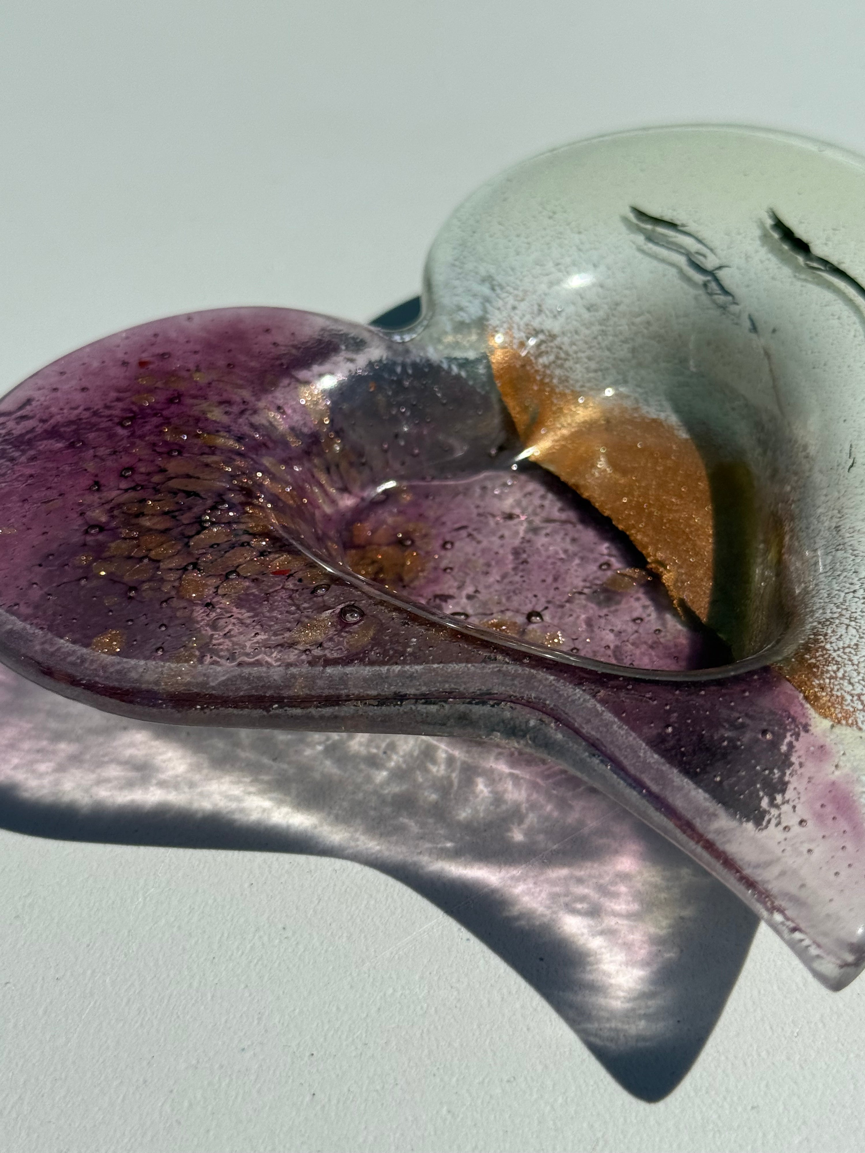 Thira Mauve Heart Tealight Dish