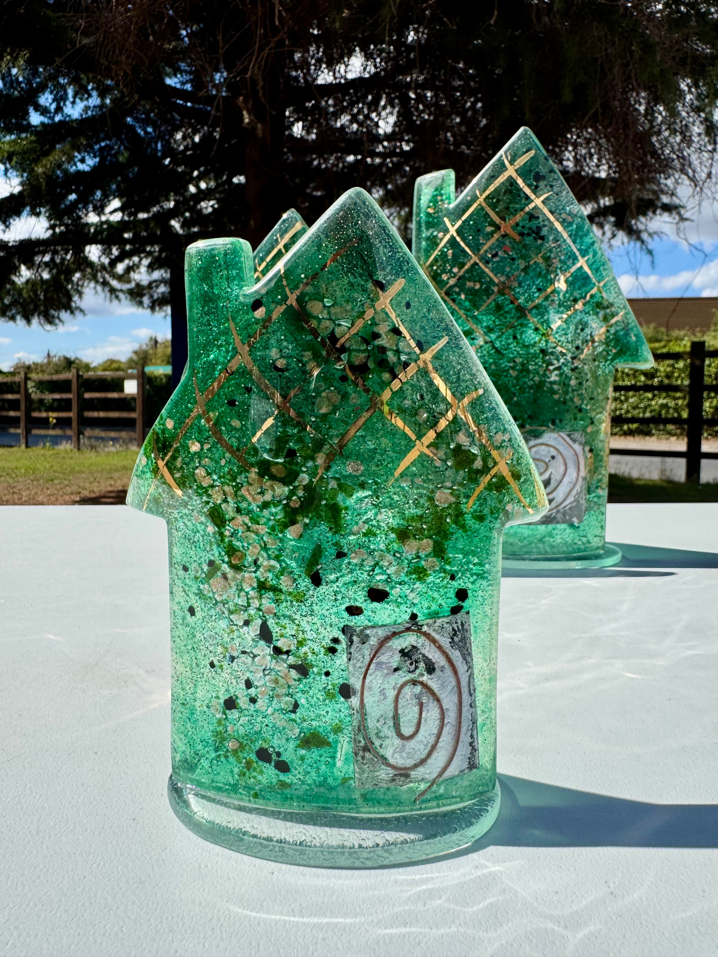 Cottage - Dark Green & Gold