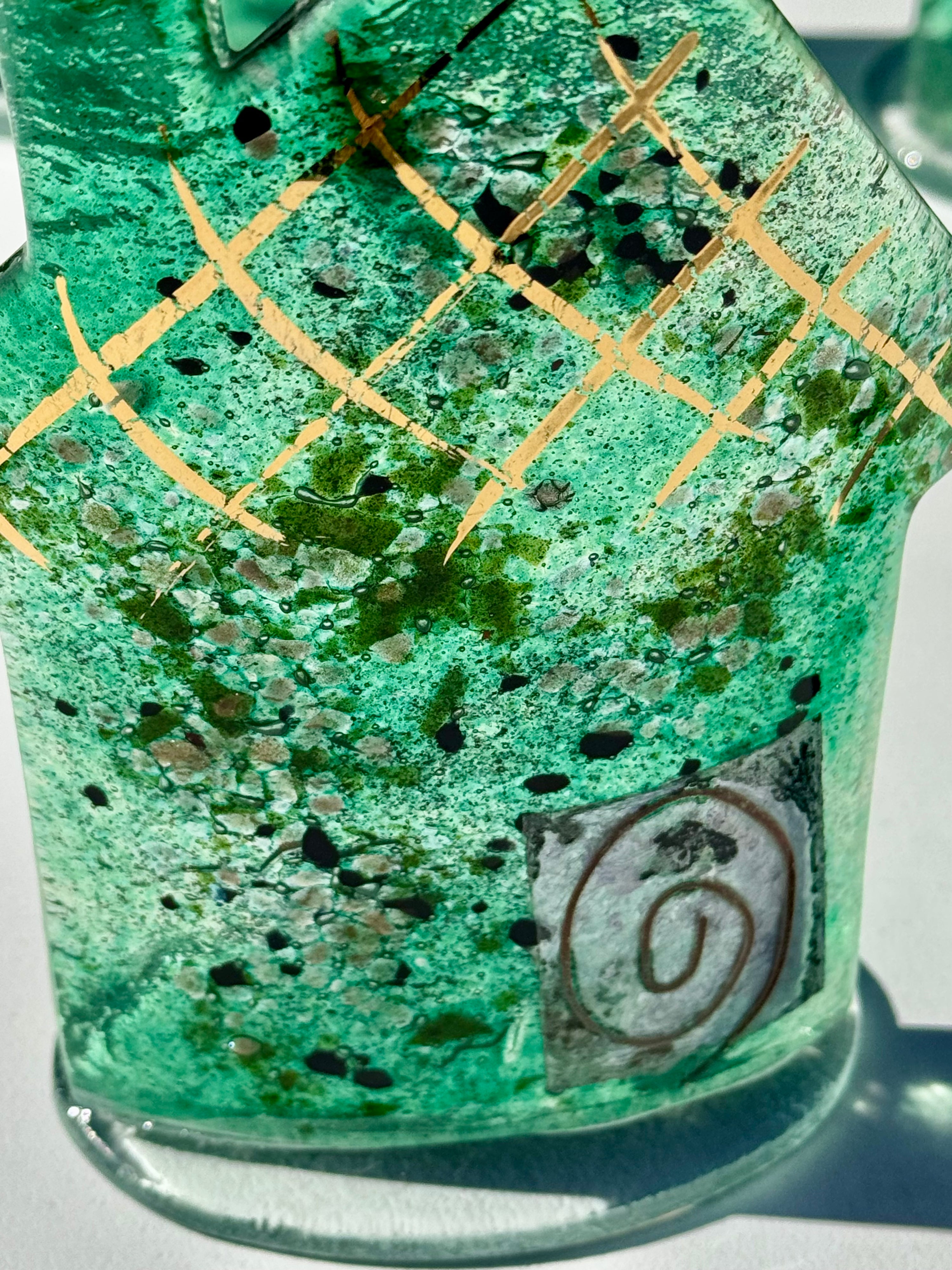 Cottage - Dark Green & Gold