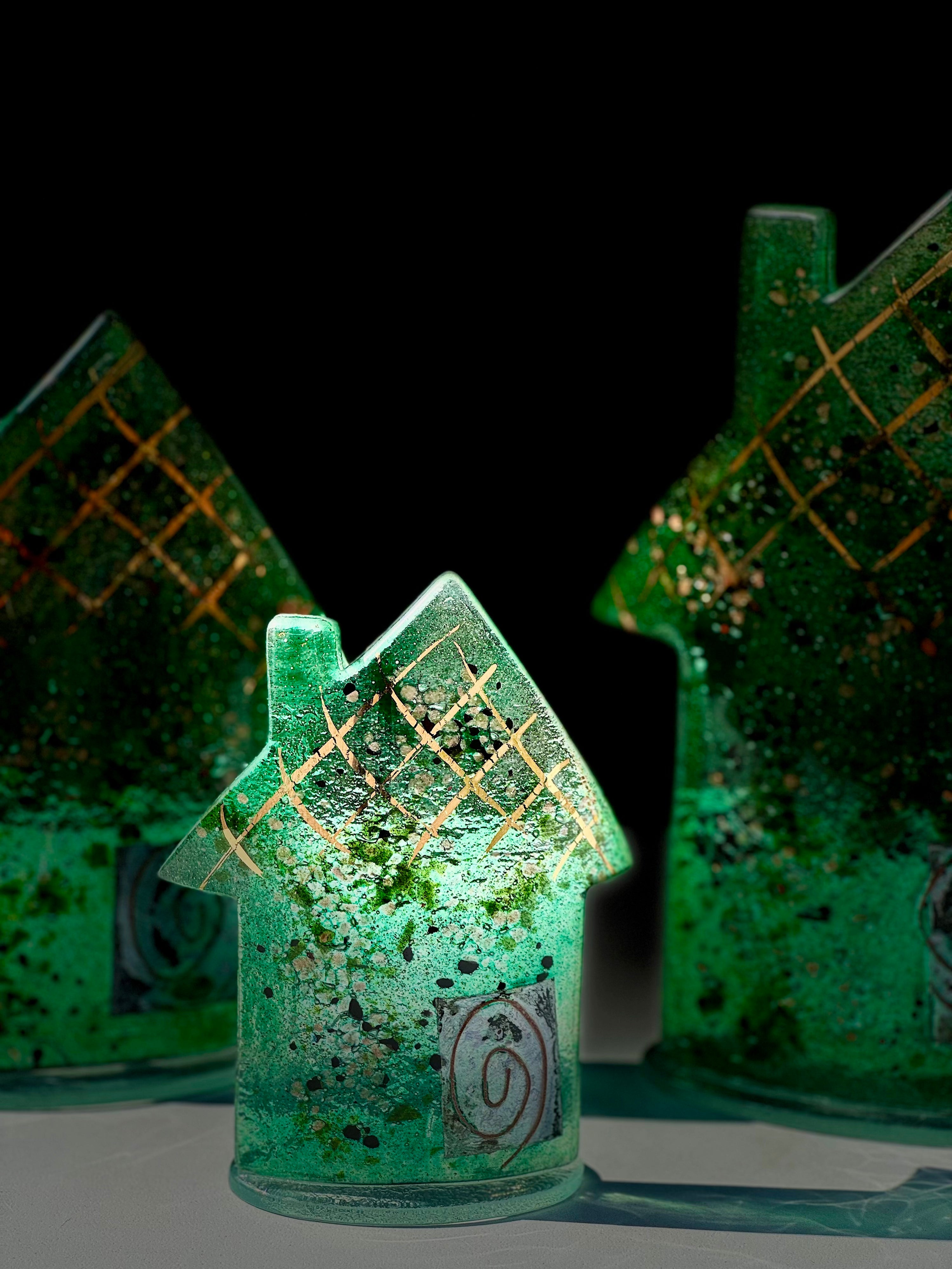 Cottage - Dark Green & Gold