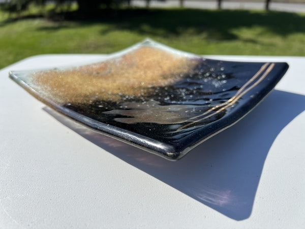 Glass Bowls and Dishes: The Perfect Centrepiece