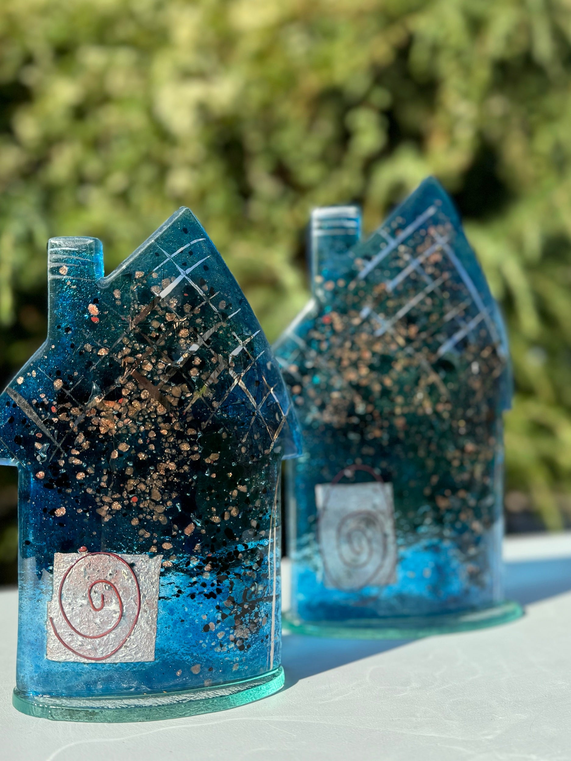 Cottage - Blue & Platinum