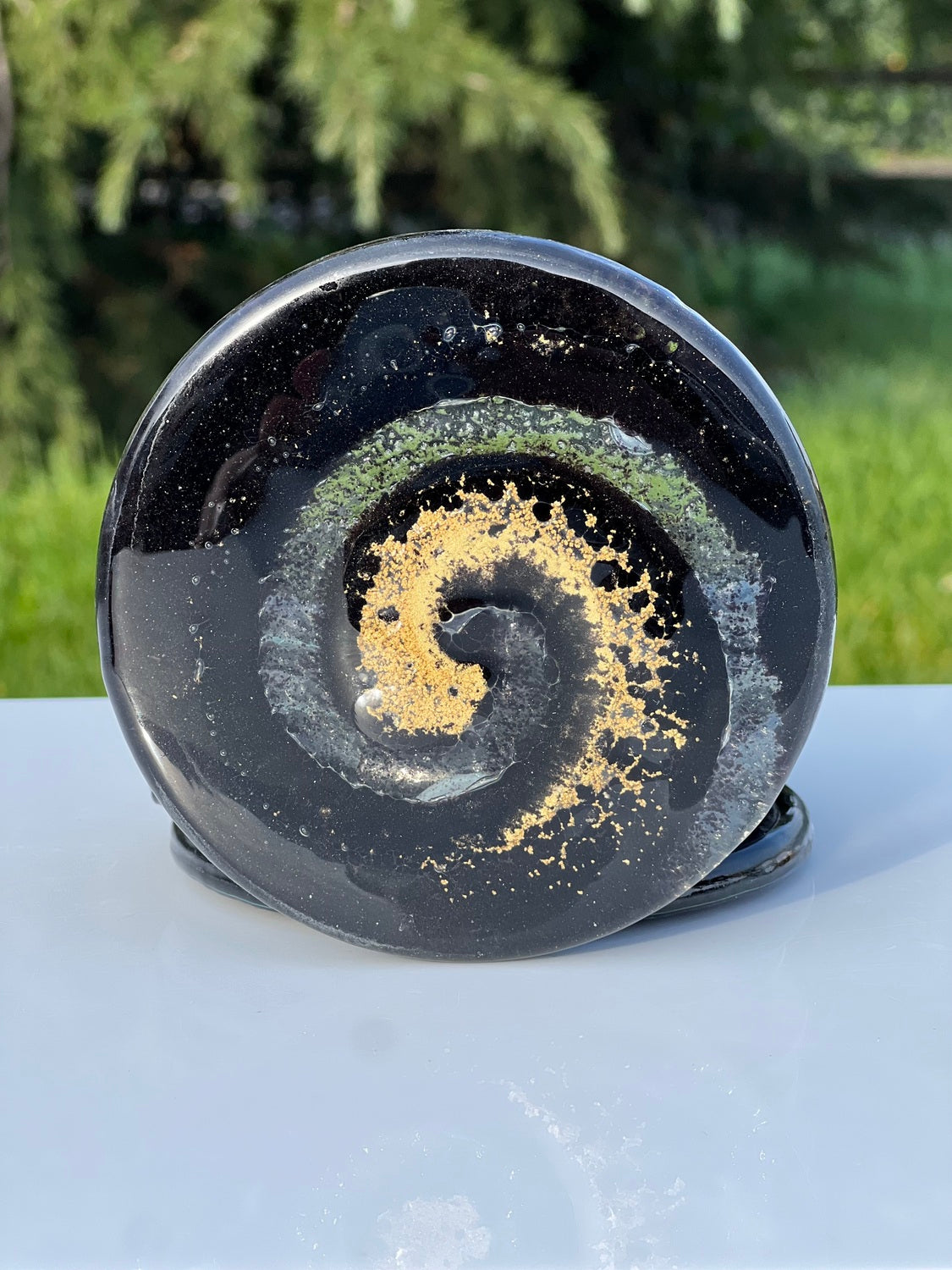 Nefeli Black with Gold Coaster (Round)