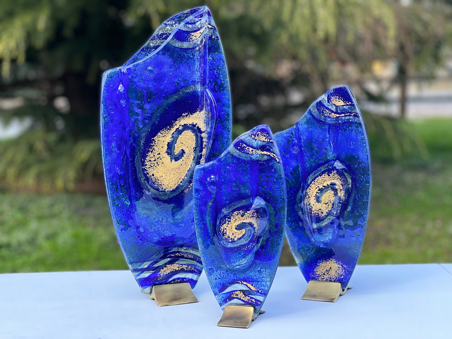 Dark Blue & Gold Oval Vase