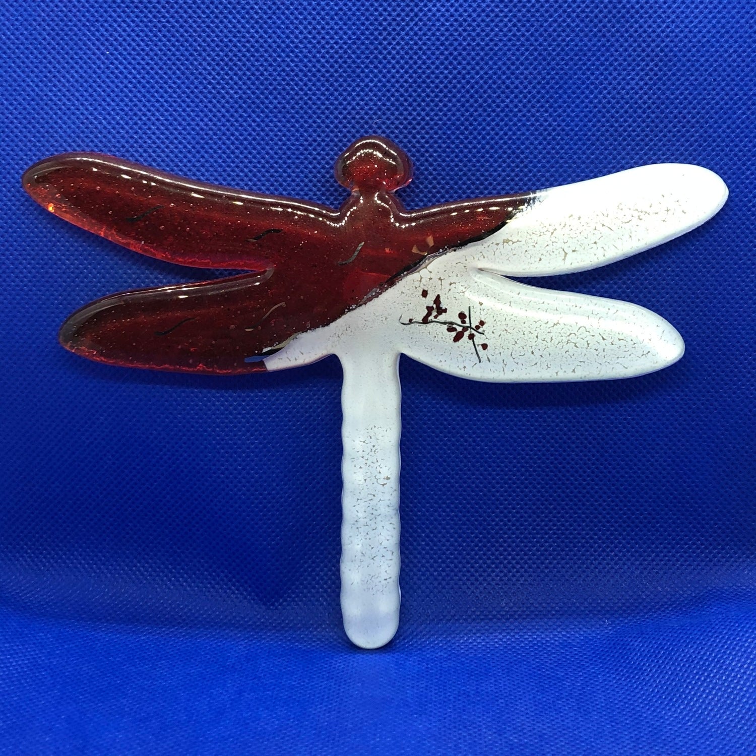 Dragonfly - Red, White & Platinum