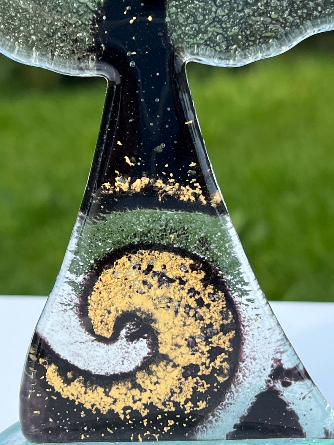 Angel - Nefeli Black with Gold
