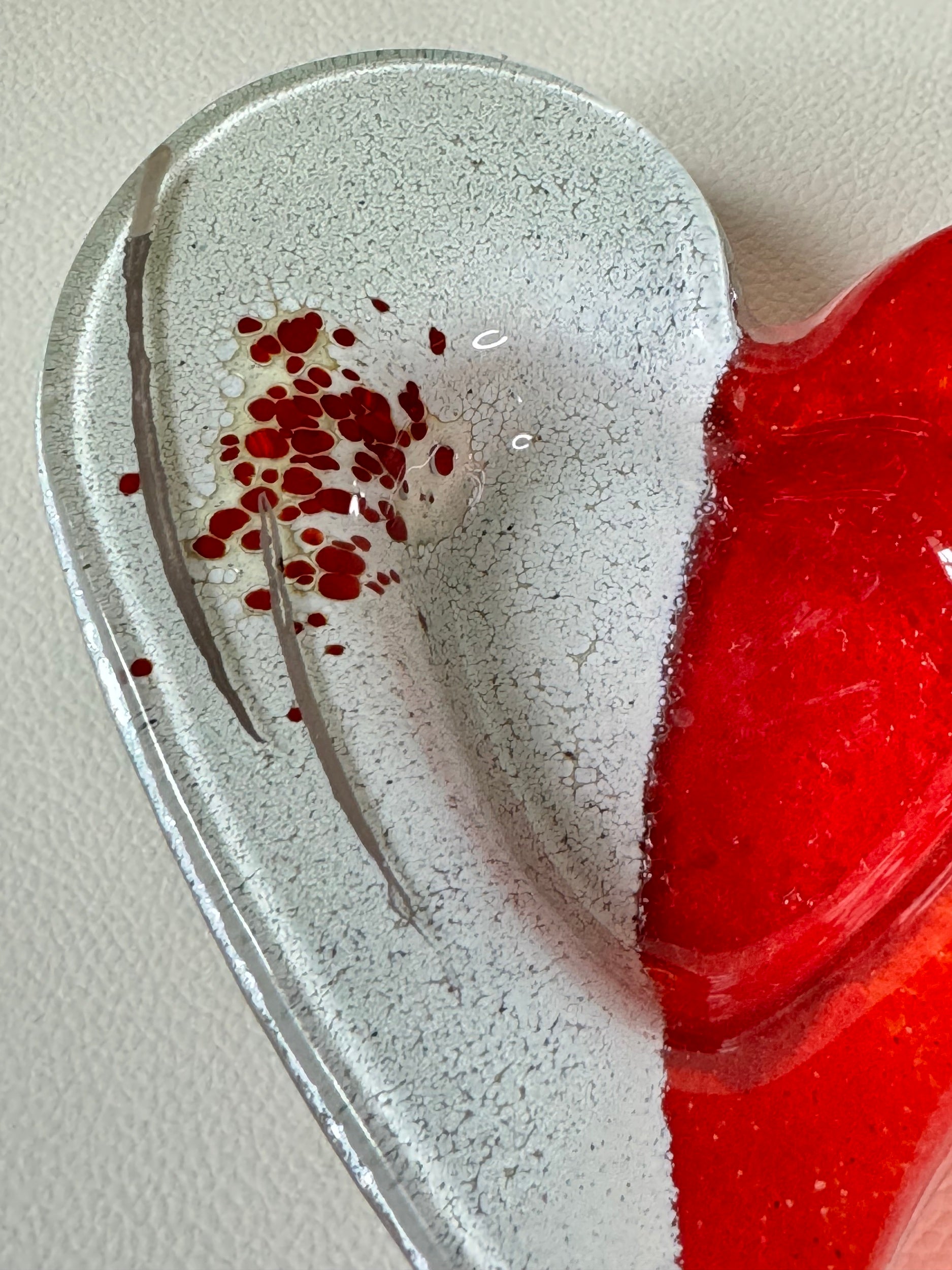 Red, White & Platinum Heart Tealight Dish