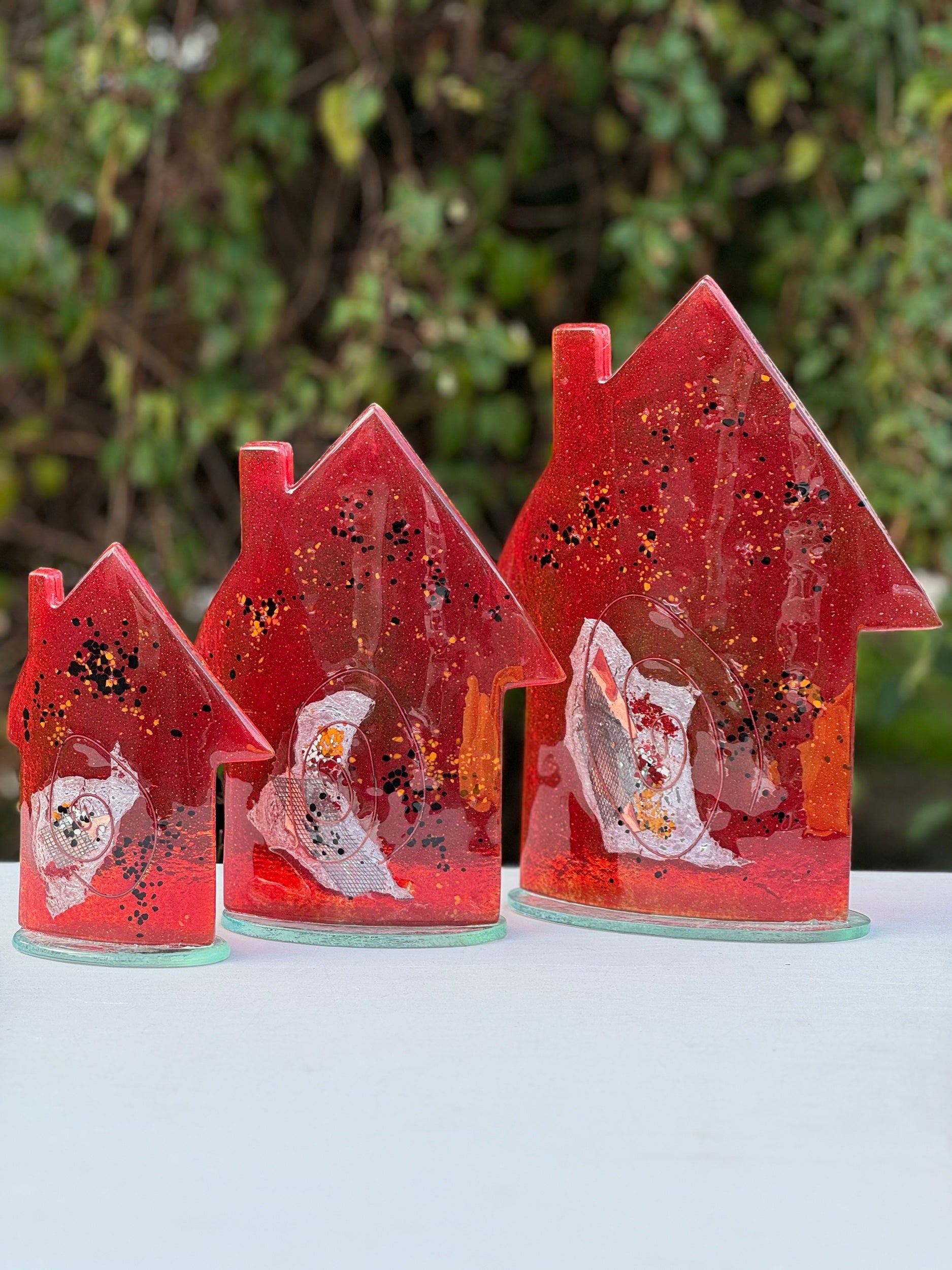 Cottage - Opera Red