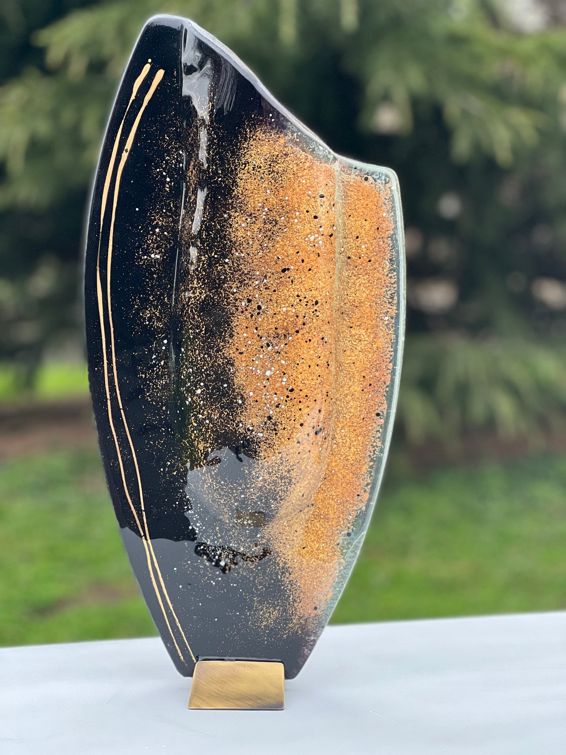 Black & Gold Oval Vase