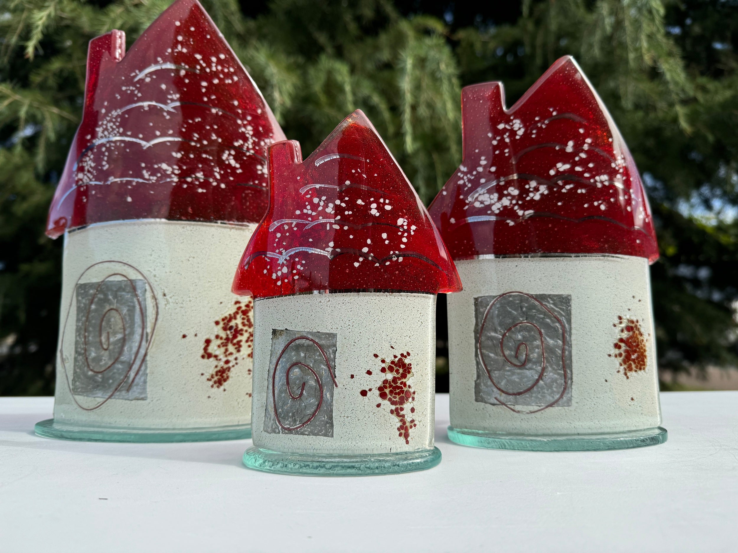 Cottage - Red, White & Platinum
