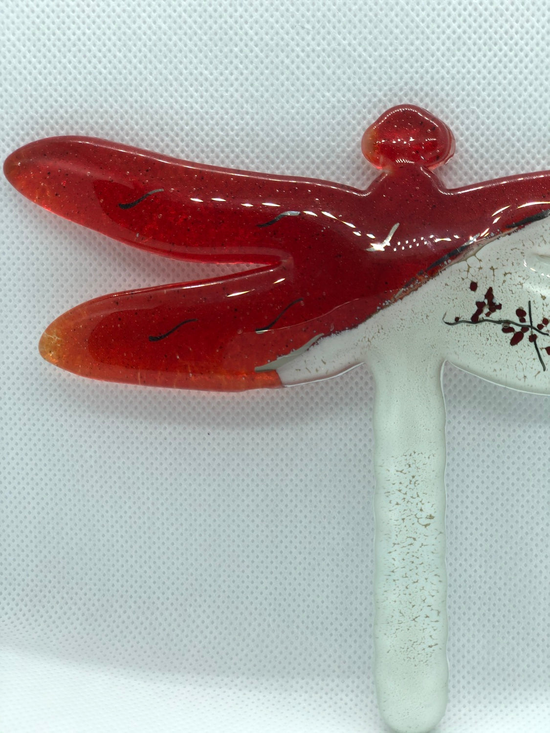 Dragonfly - Red, White & Platinum