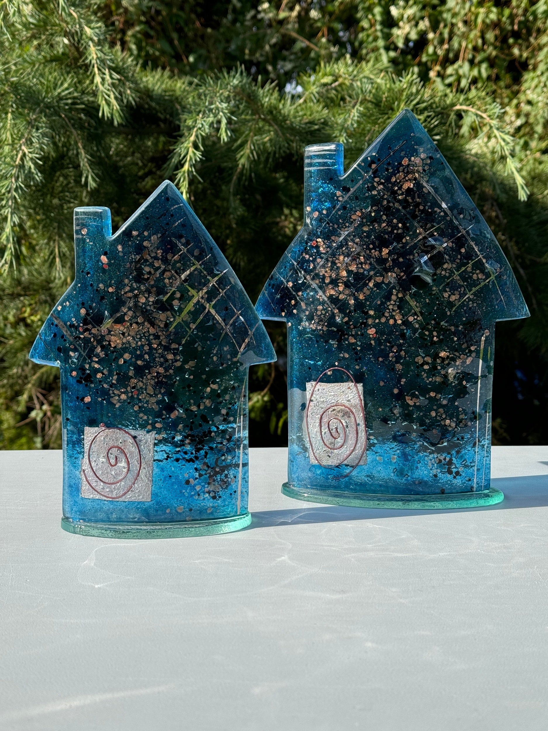 Cottage - Blue & Platinum