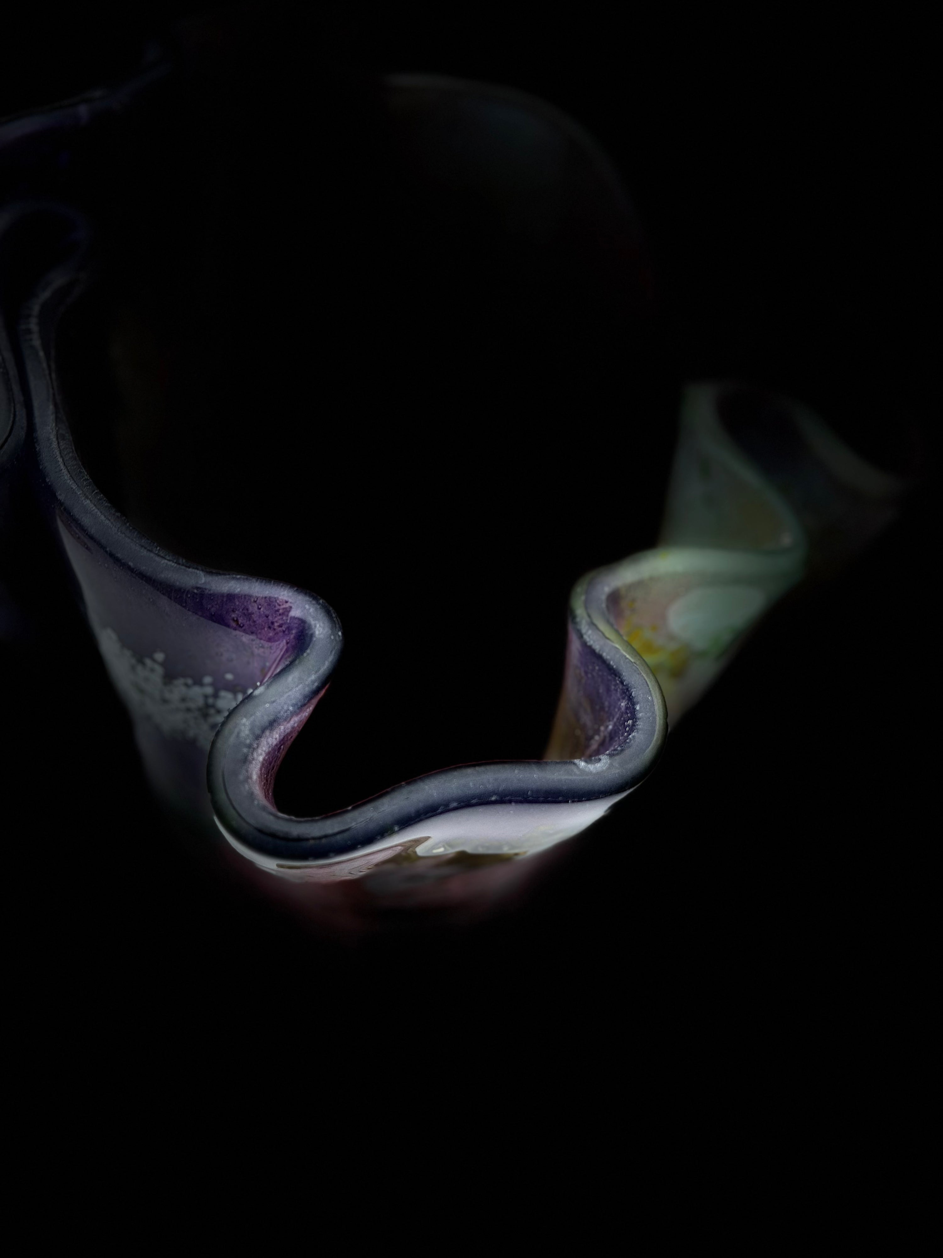 Tricolore Mauve Fused Glass Drape Vase