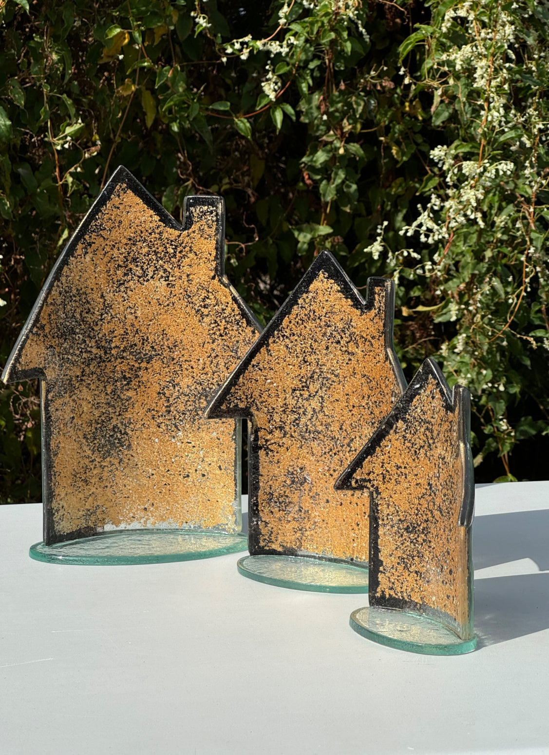 Cottage - Black & Gold