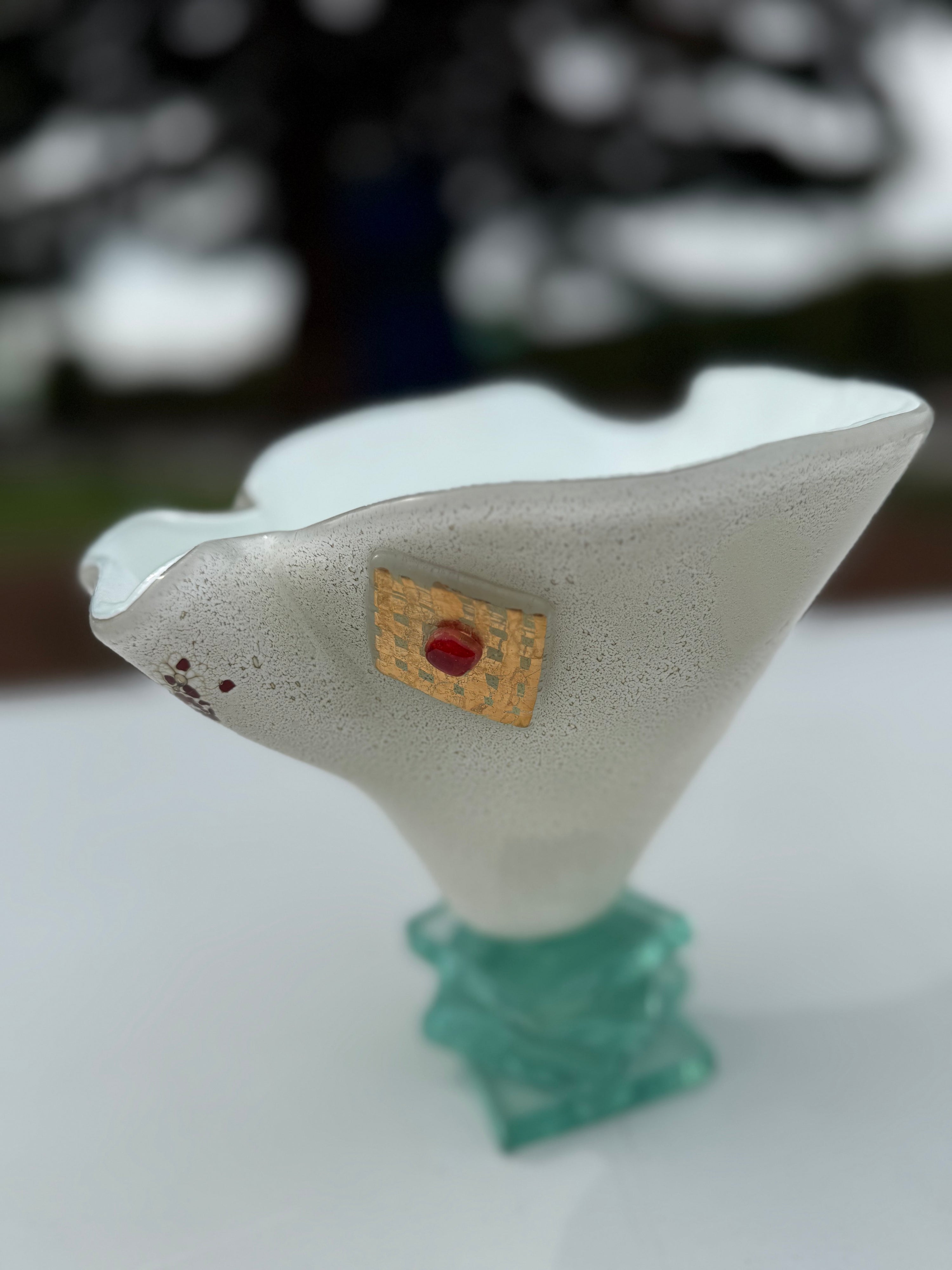 Platinum White Bowl with Stacked Glass Stand