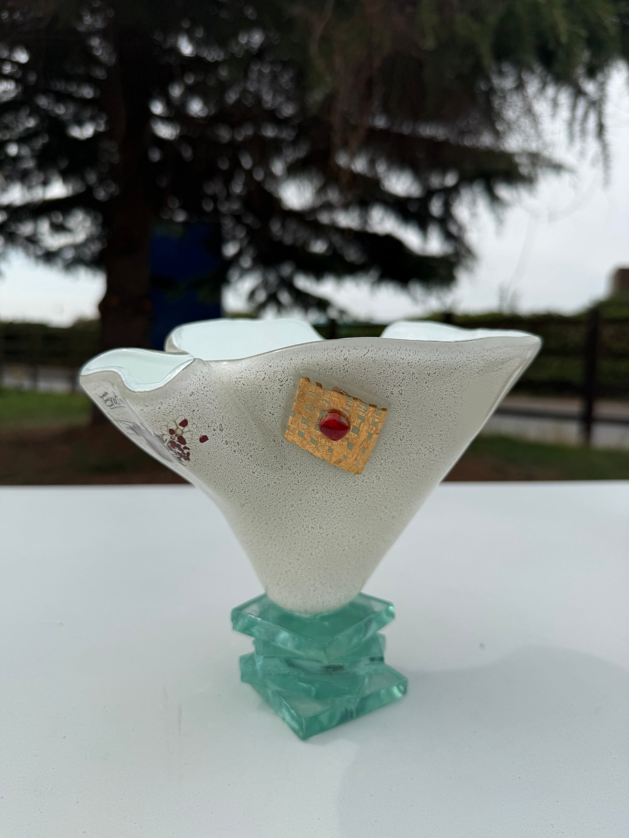 Platinum White Bowl with Stacked Glass Stand