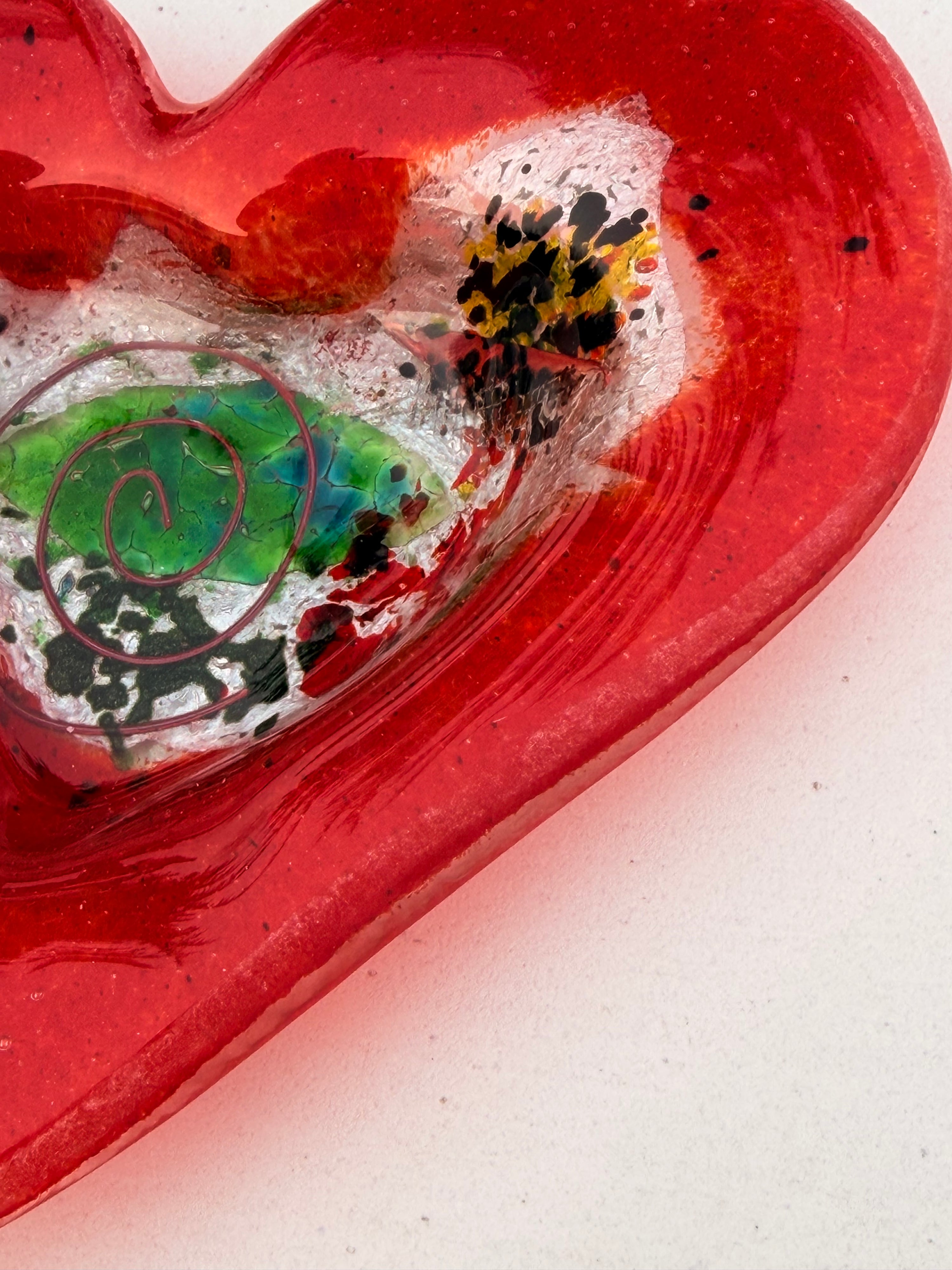 Opera Red Heart Tealight Dish